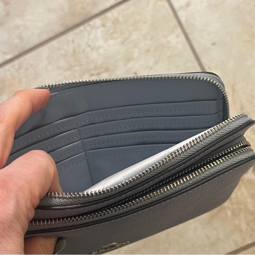 Coach Periwinkle Leather Wristlet | Zip Pouch Wallet | New Without Box - Picture 9 of 12